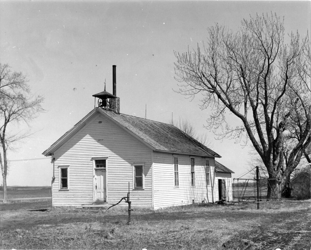 Eureka, School north of the Vermillion River 1956